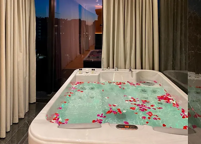 Black Diamond Hotel